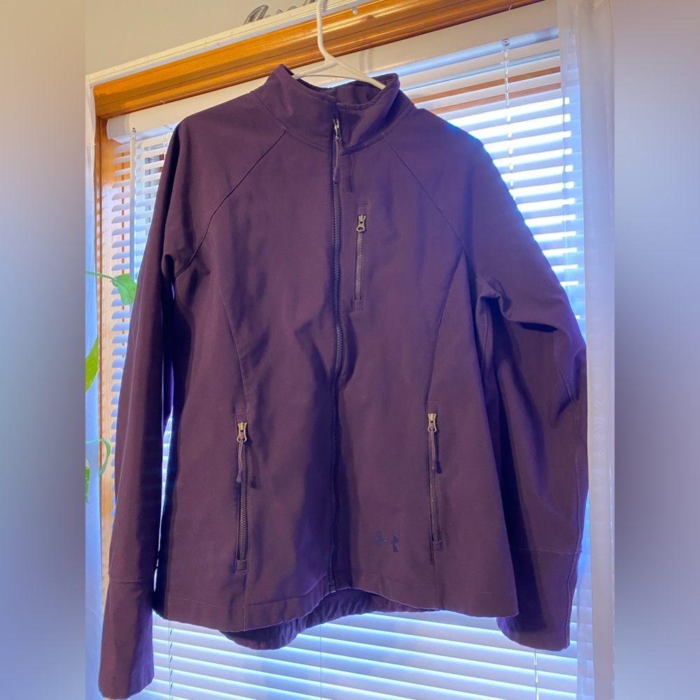 Spring jacket! Under Armor Storm women’s. Rain repellent, fleece lined. Size L